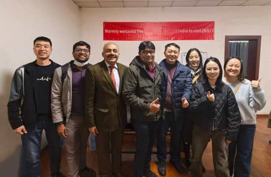 इंडियन सीमेंट प्लांट के कस्टमर ने झिलि फैक्ट्री का दौरा किया